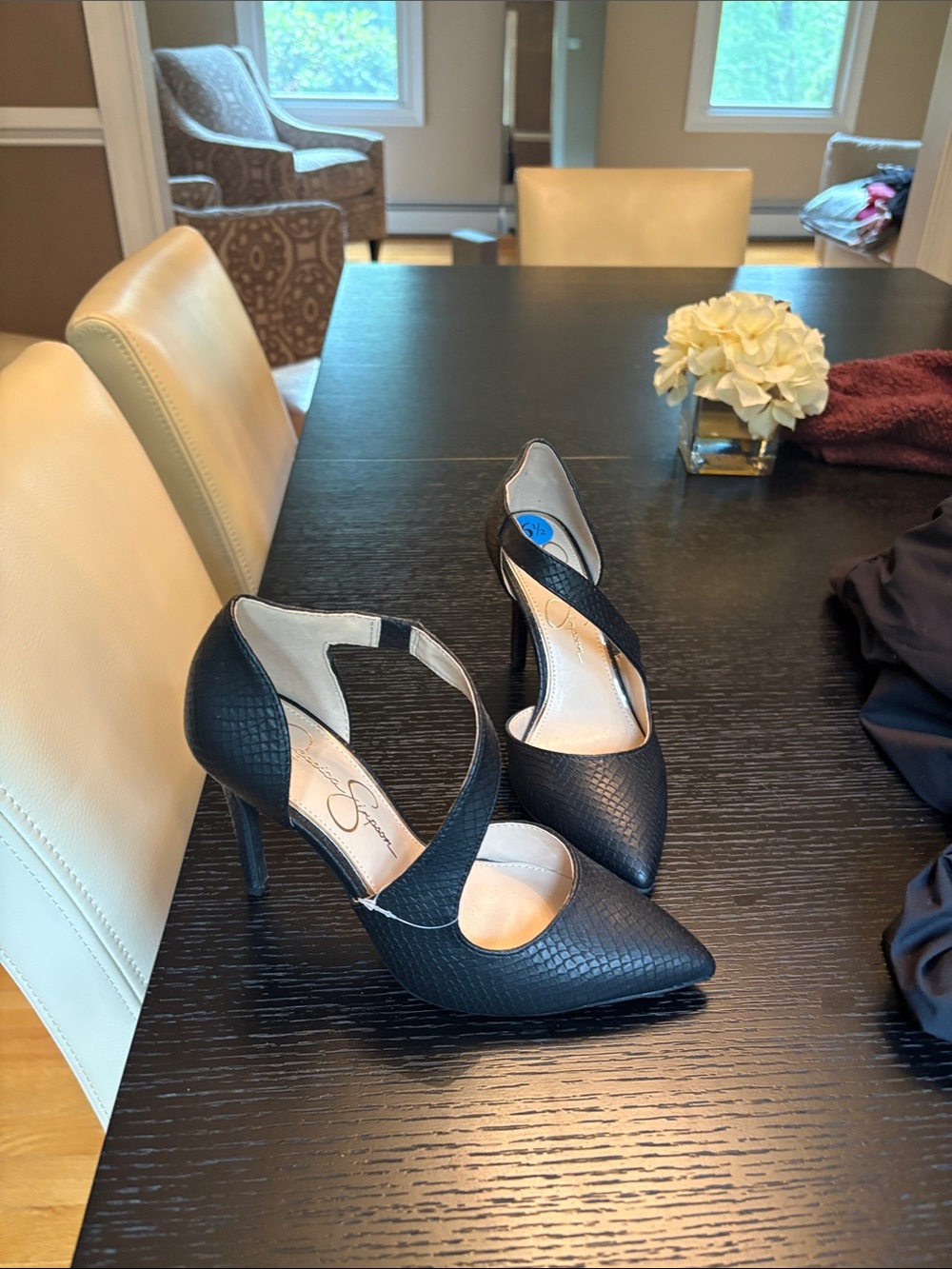 Jessica Simpson Black Pointed-Toe High Heels with Crisscross Strap